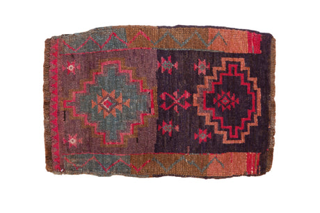 Vintage Distressed Kars Rug Mat // ONH Item: 12465