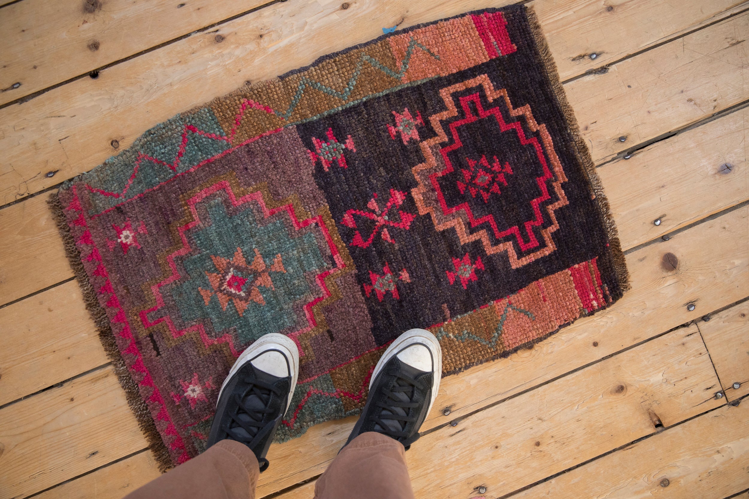 Vintage Distressed Kars Rug Mat // ONH Item: 12465, Image 1