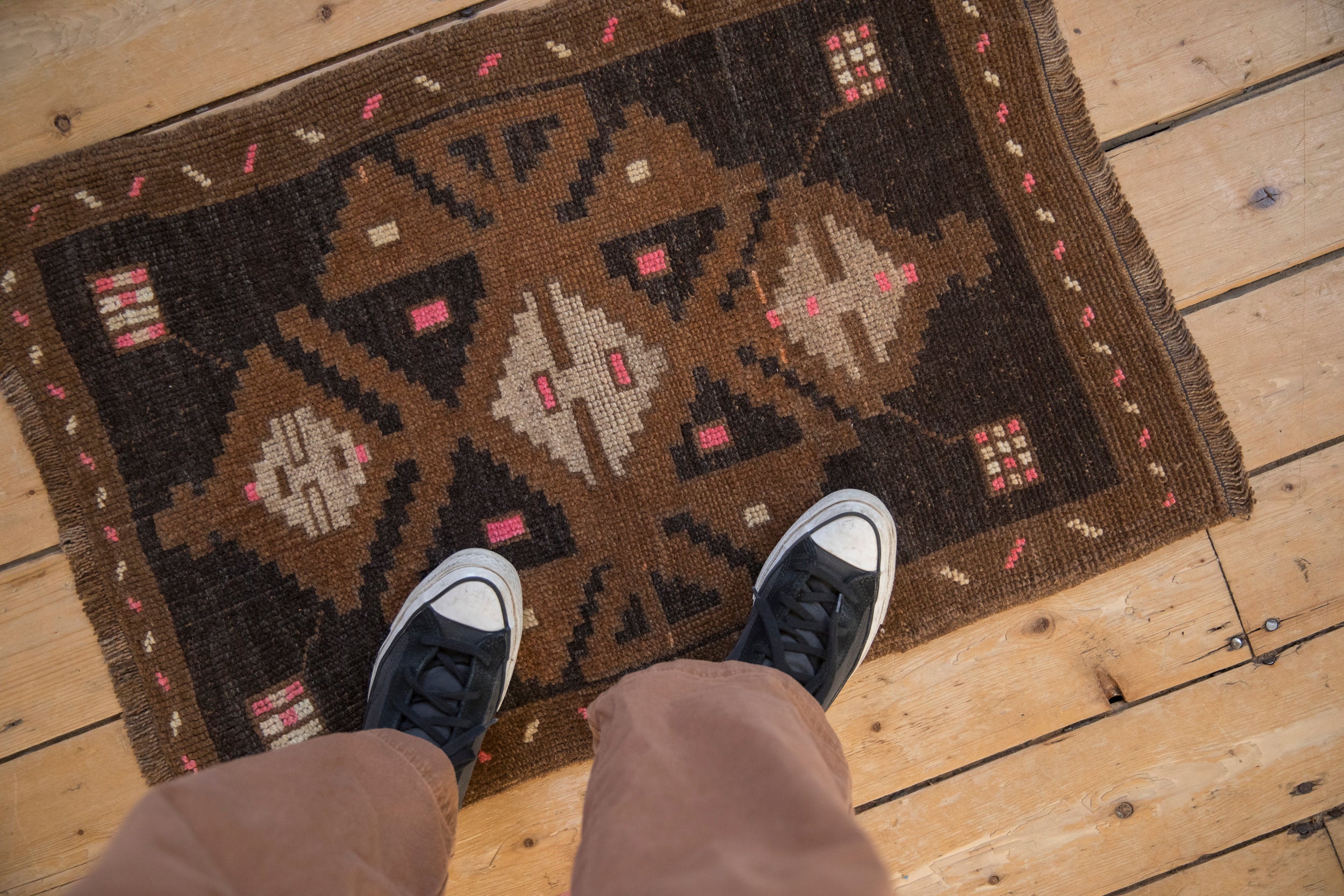 Vintage Distressed Kars Rug Mat // ONH Item: 12469, Image 1