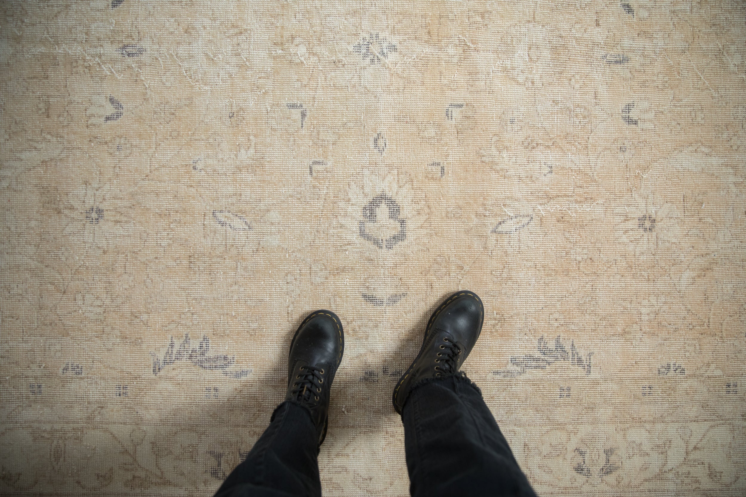 Vintage Distressed Sparta Carpet // ONH Item: 12485, Image 1