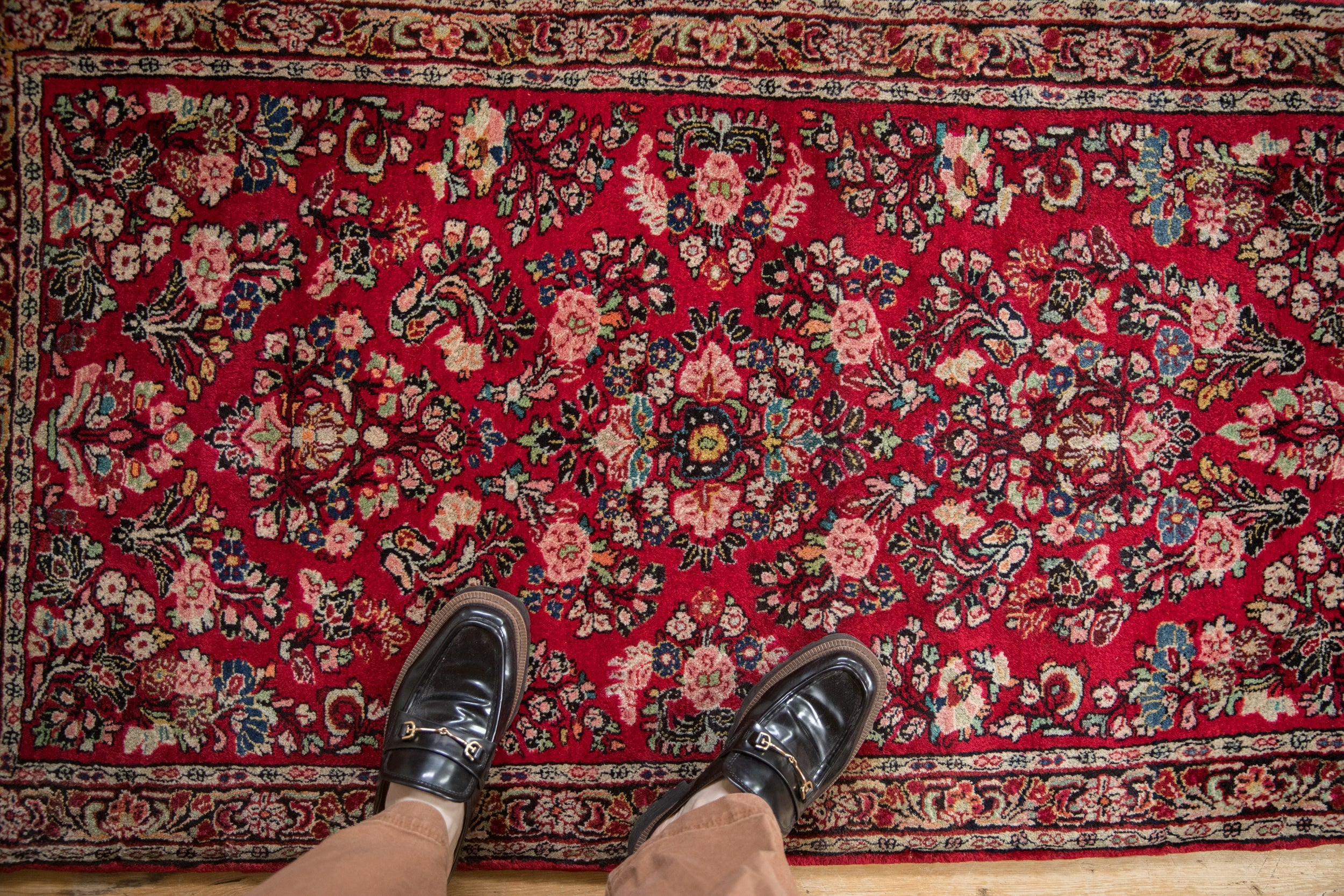 Vintage American Sarouk Rug // ONH Item: 12509, Image 1