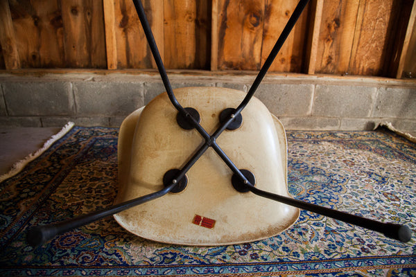 Eames Venice Label Parchment Chair // ONH Item 1251 Image 4