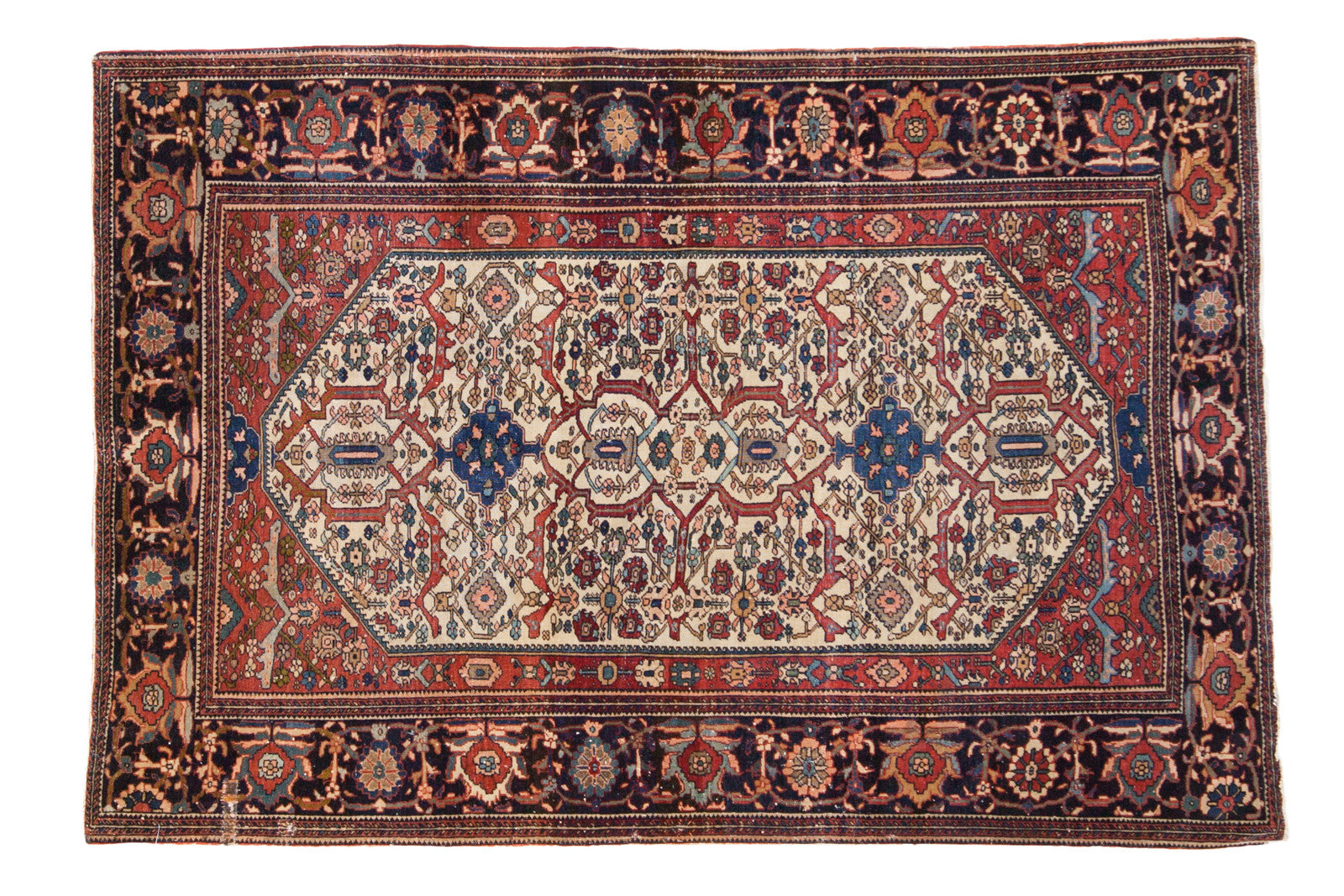 40 x 50 INCH SHIRVAN RUG IN EXCELLENT CONDITION