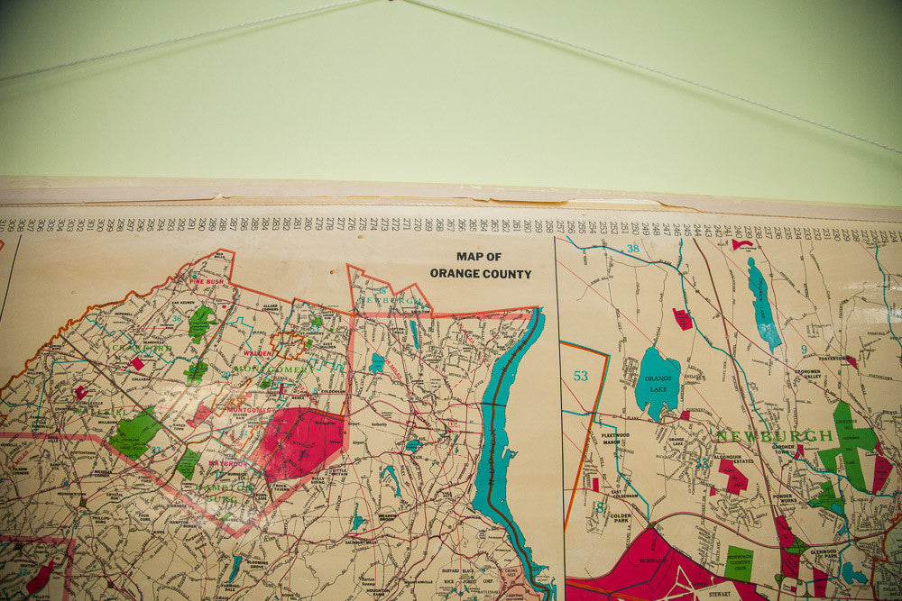Mid Century Orange County NY Hearne Brothers Pull Down Map // ONH Item 1434 Image 1