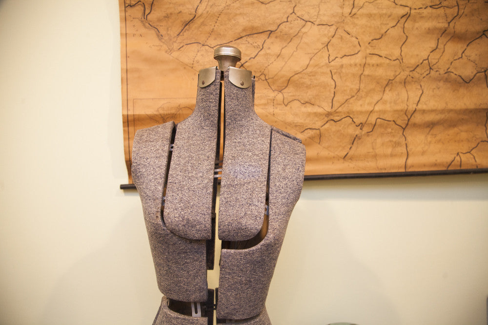 Vintage 60s Petite Dress Form // ONH Item 1592 Image 1