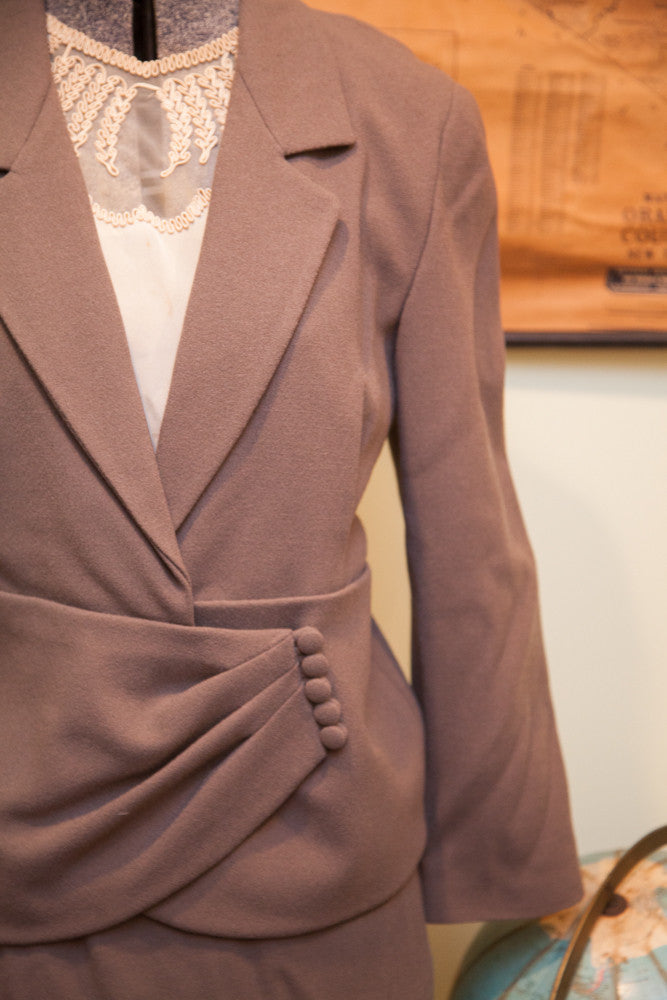 Vintage Anne Klein Ladies Suit // ONH Item 1599 Image 1