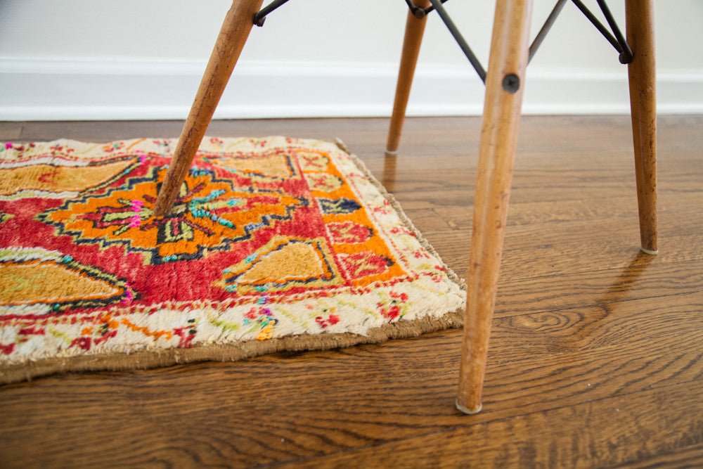 2x2.5 Funky Vintage Turkish Rug // ONH Item 1616 Image 1