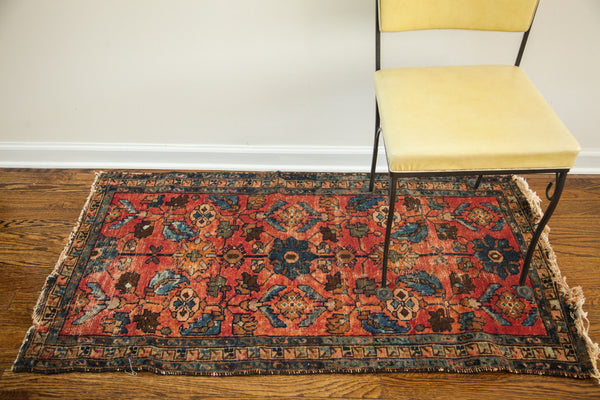 2.5x4.5 Painted Lilihan Sarouk Persian Rug // ONH Item 1627