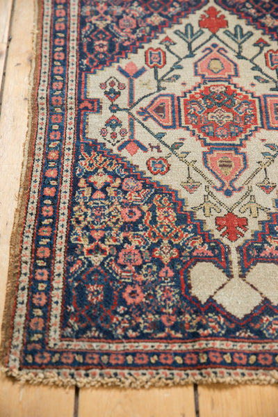  Small Ivory Senneh Rug / Item 1637 image 7