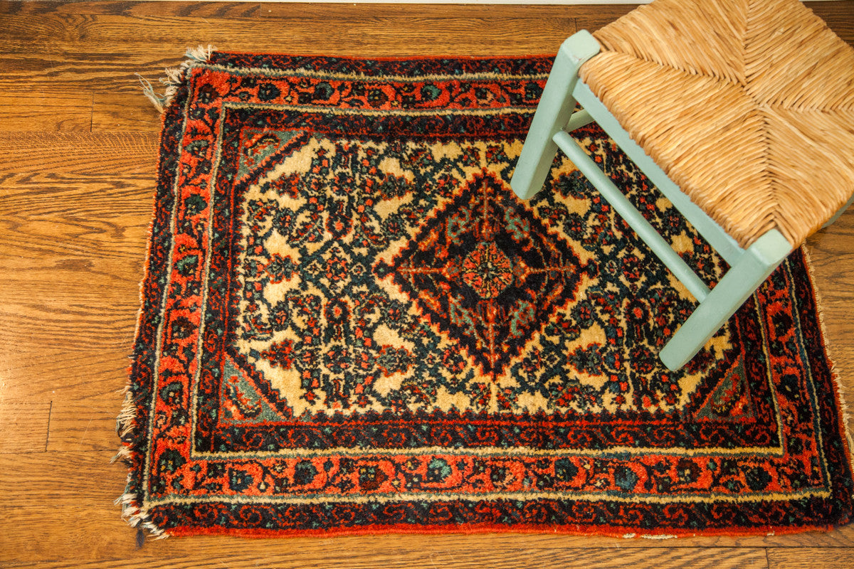 2x2.5 Vintage Persian Rug // ONH Item 1760 Image 1