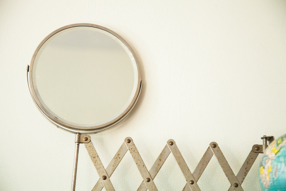 Double Sided Beveled Glass Vintage Shaving Accordion Mirror // ONH Item 1831 Image 1