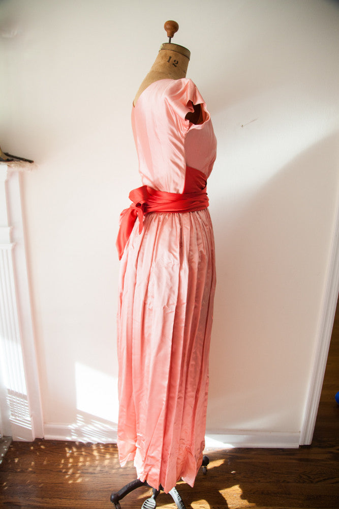 claire mccardell wrap dress Rare Vintage 1950s Townley Label – Item #1859 18 Sleeve Making a REAL LIFE vyshyvanka SIZE:Child M (5/6)