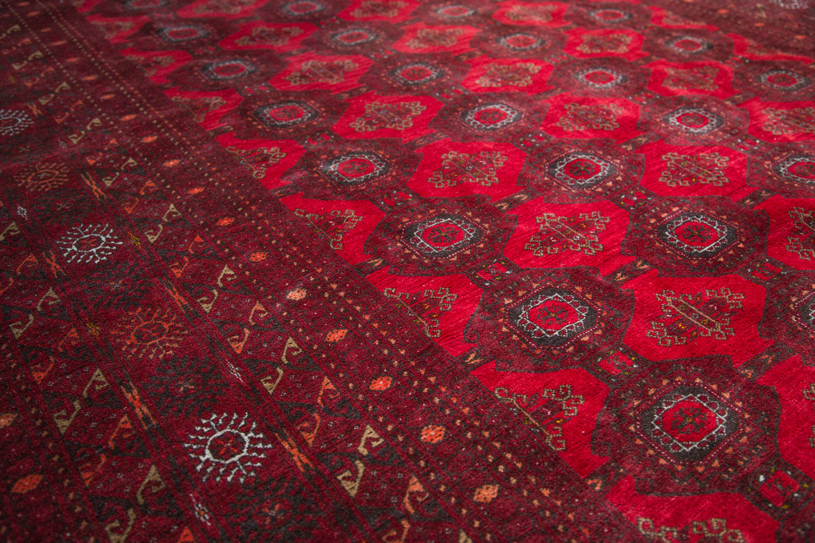 7x9.5 Large Vintage Bokhara Rug // ONH Item 1877 Image 1