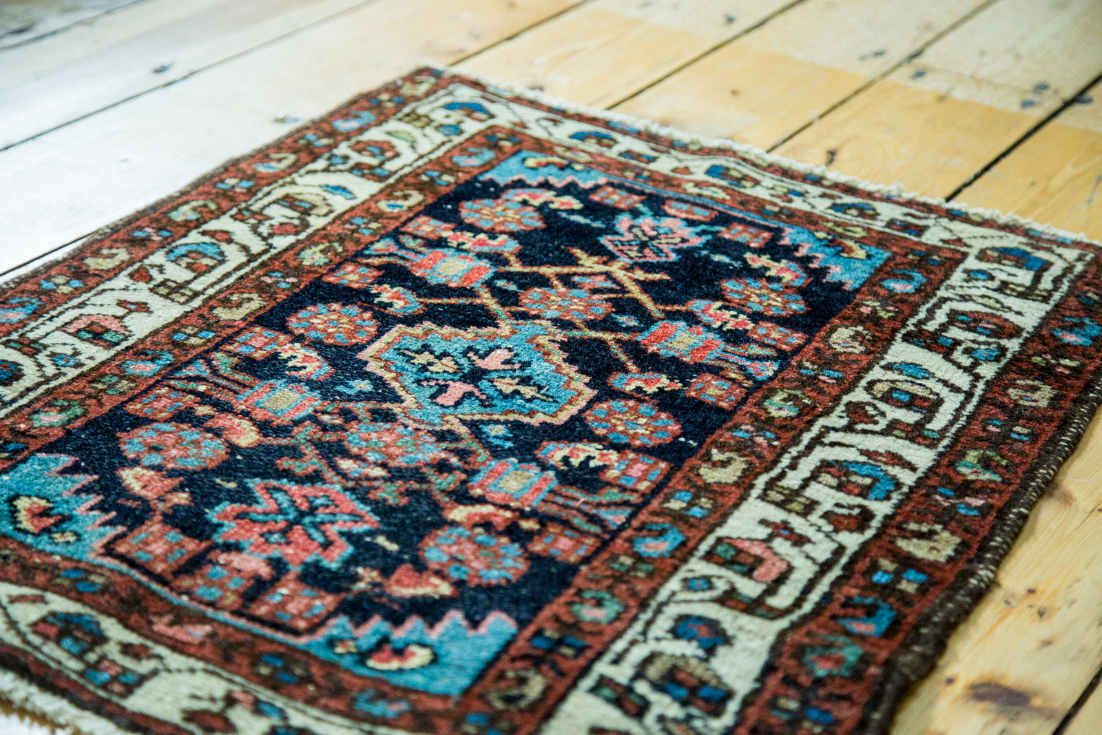 2x2.5 Vintage Persian Hamadan Rug // ONH Item 1904 Image 1