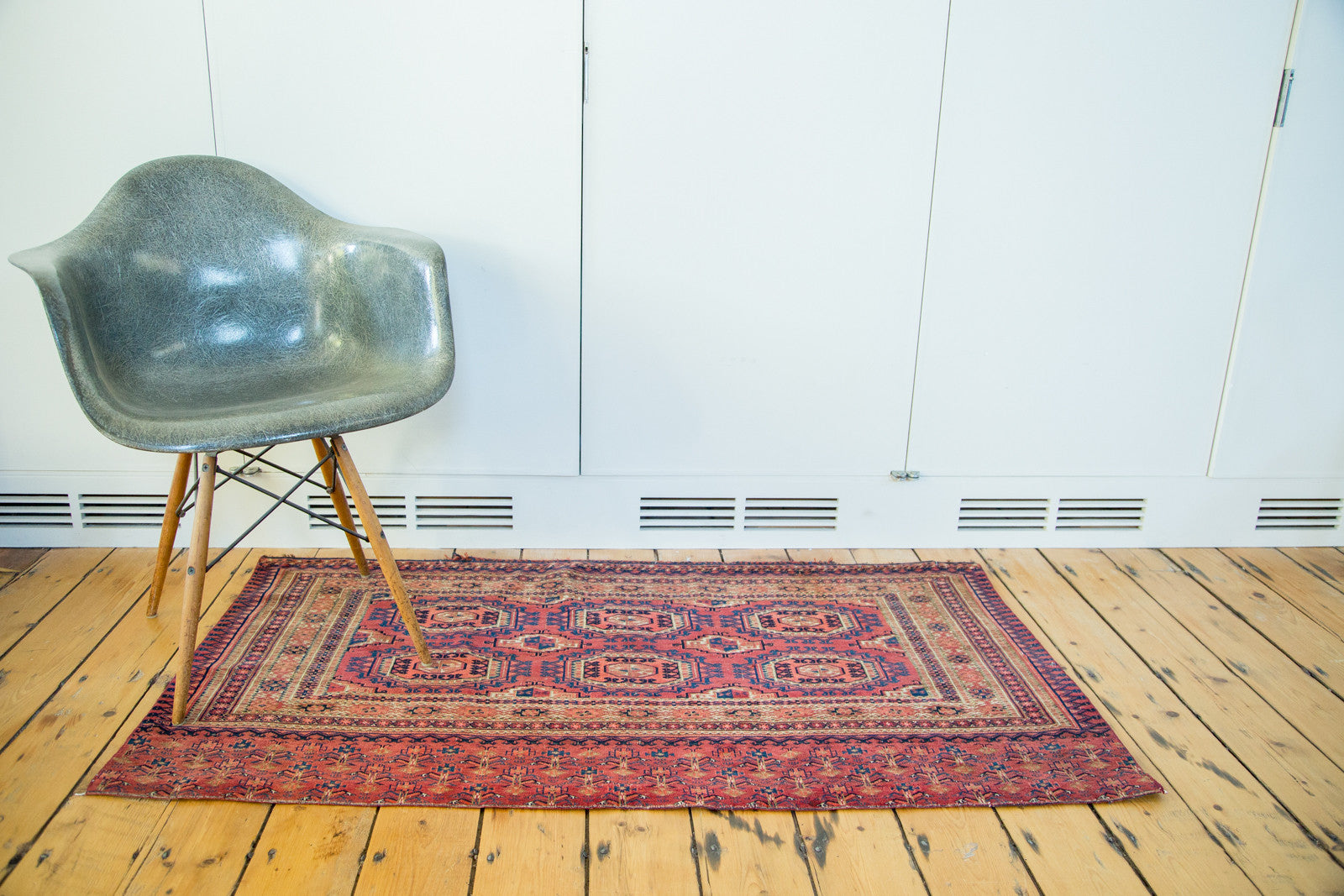 2.5x5 Antique Turkmen Tent Cover Rug // ONH Item 2087 Image 1