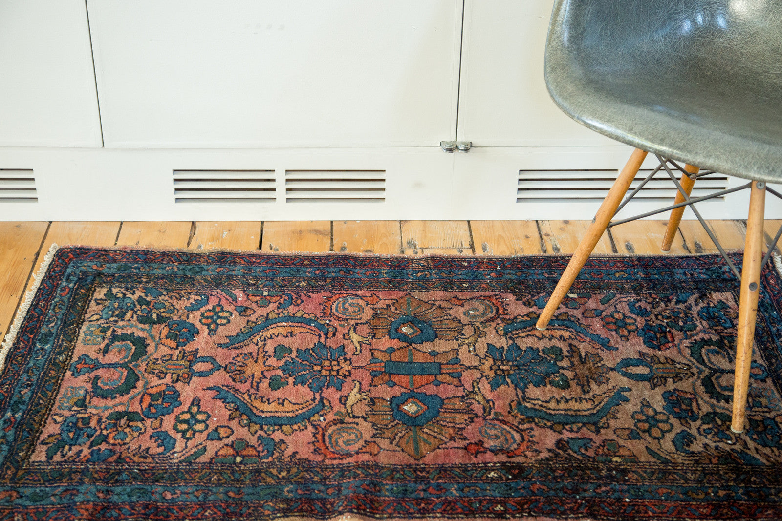 2.5x4.5 Vintage Lilihan Rug // ONH Item 2101 Image 1