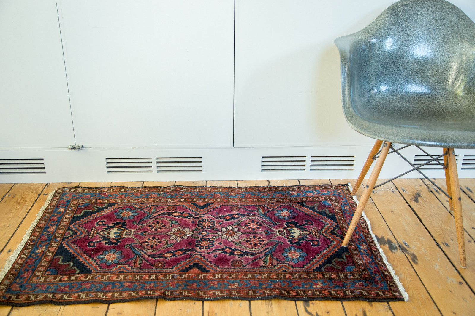 2.5x4 Vintage Lilihan Rug // ONH Item 2104 Image 1