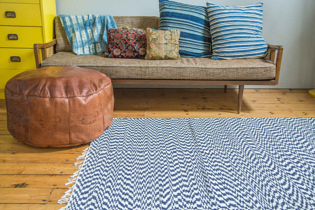 Organic cotton navy and white rag rug, soft chevron pattern, white fringe, 4x6.