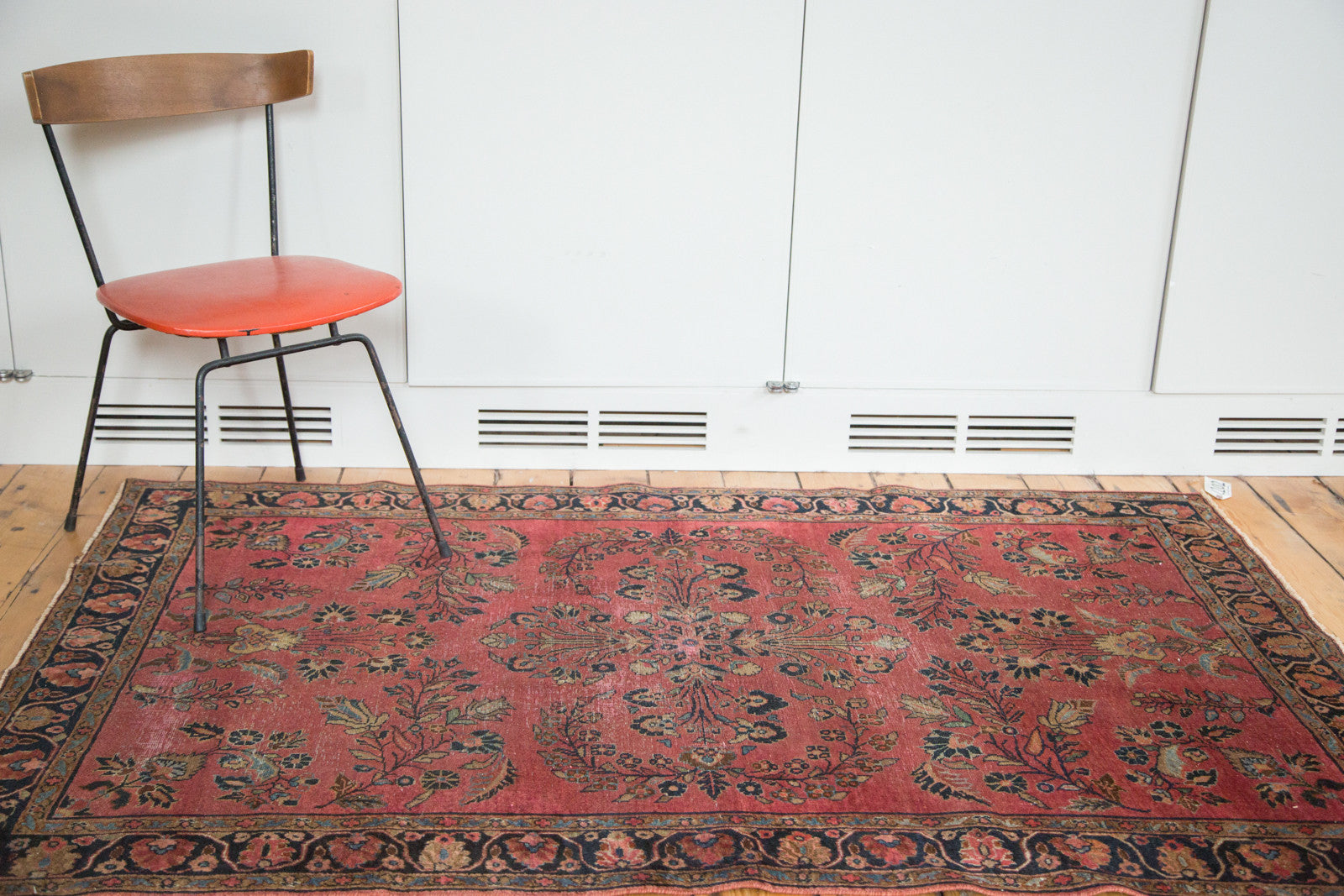 4x6.5 Vintage Distressed Lilihan Rug // ONH Item 2202 Image 1