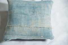 Vintage Light Blue Indigo Pillow // ONH Item 2384F Image 3