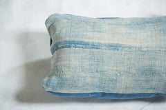 Vintage Light Blue Indigo Pillow // ONH Item 2384G Image 3
