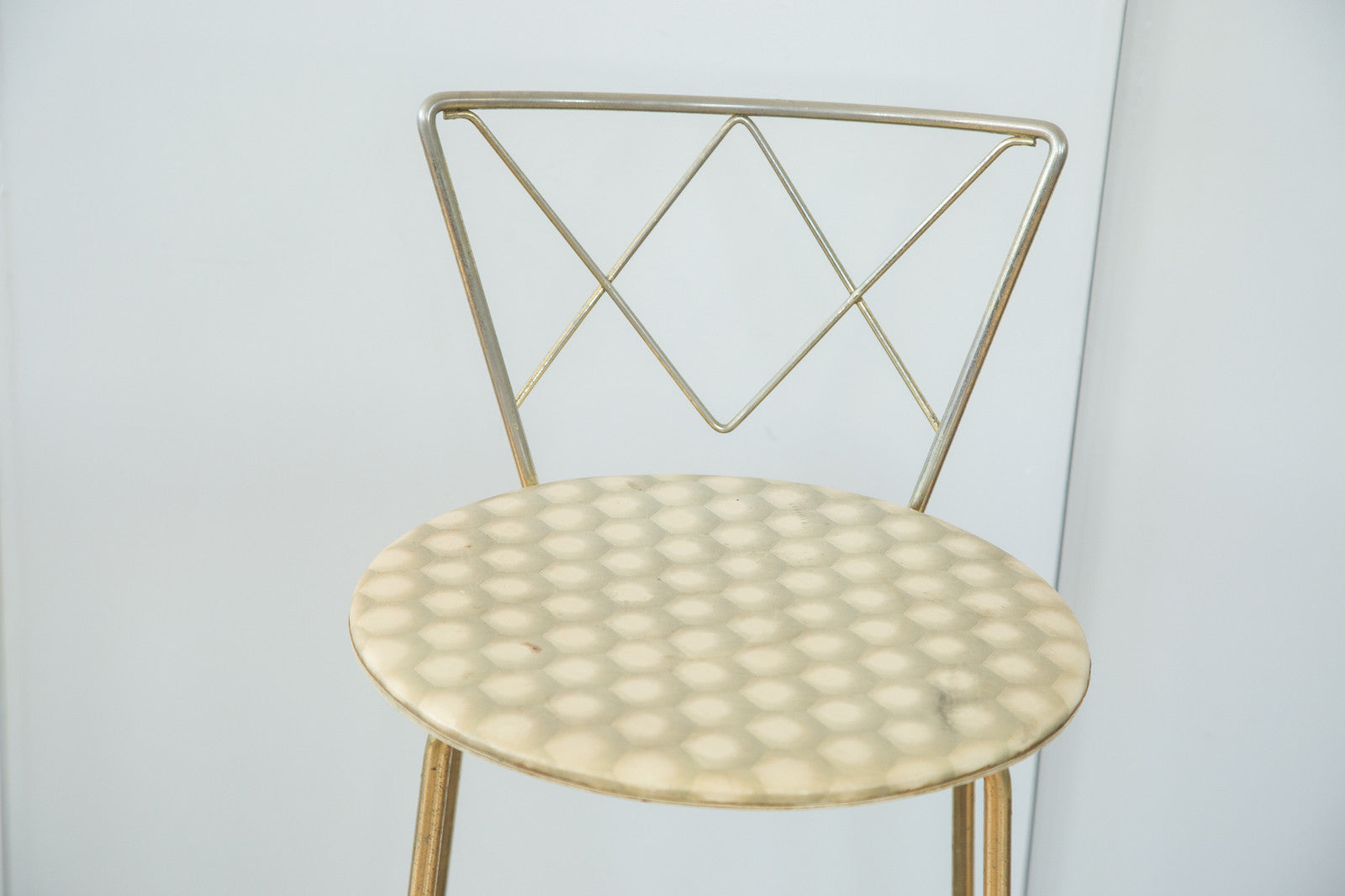 Vintage Hollywood Regency Stool // ONH Item 2495 Image 1