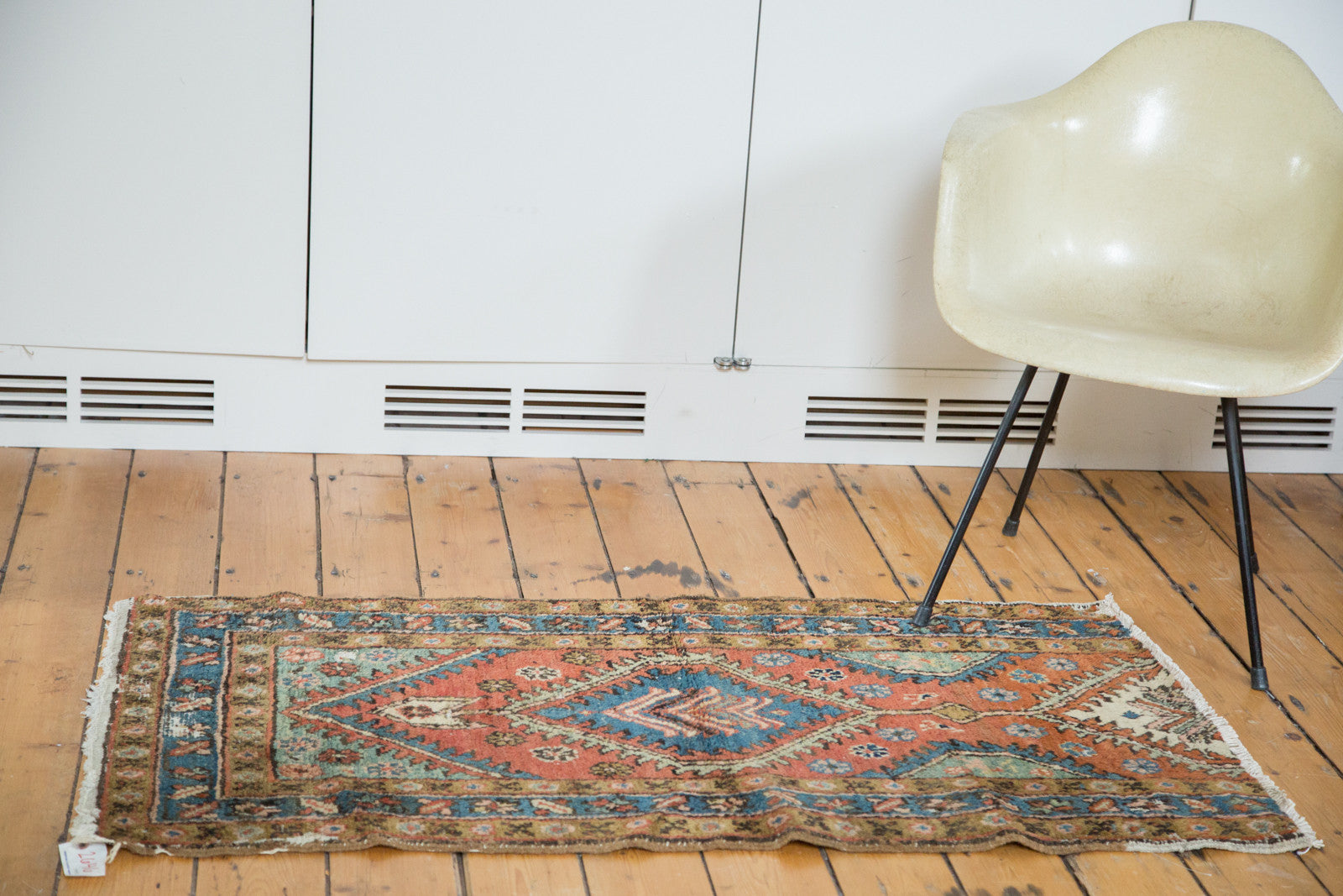 2.5x4.5 Vintage Heriz Area Rug Fragment // ONH Item 2646 Image 1