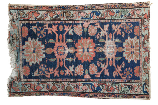 2.5x3.5 Distressed Antique Lilihan Square Rug // ONH Item 2651