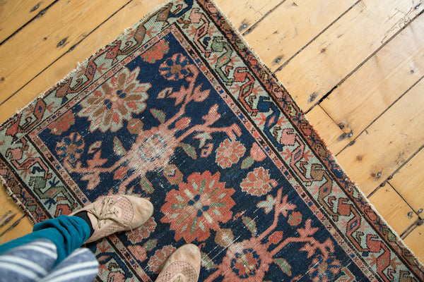 2.5x3.5 Distressed Antique Lilihan Square Rug // ONH Item 2651 Image 2