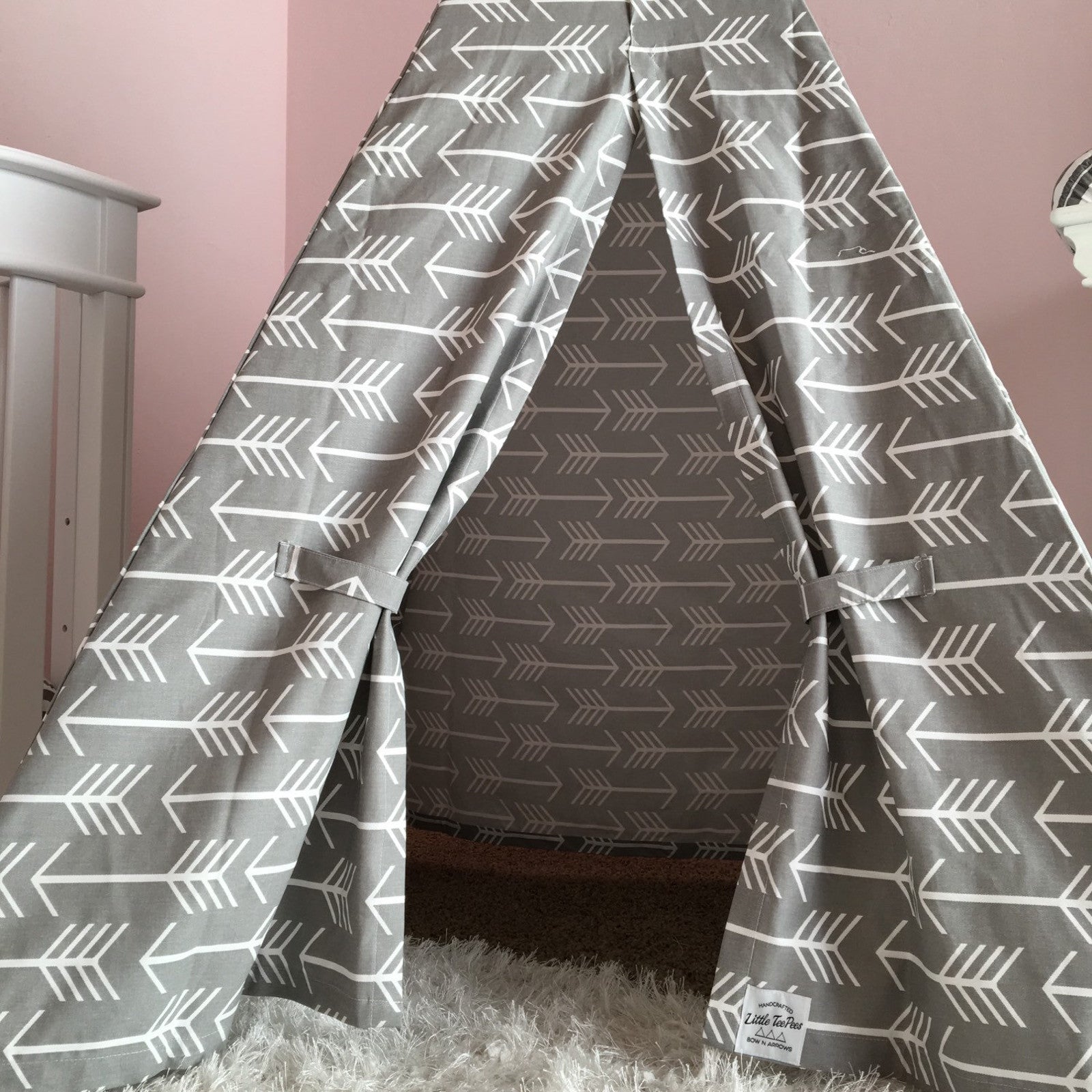 Kids Gray Teepee Arrows // ONH Item 2852 Image 1
