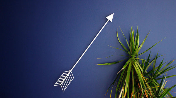 Modern Arrow White // ONH Item 2887 Image 1