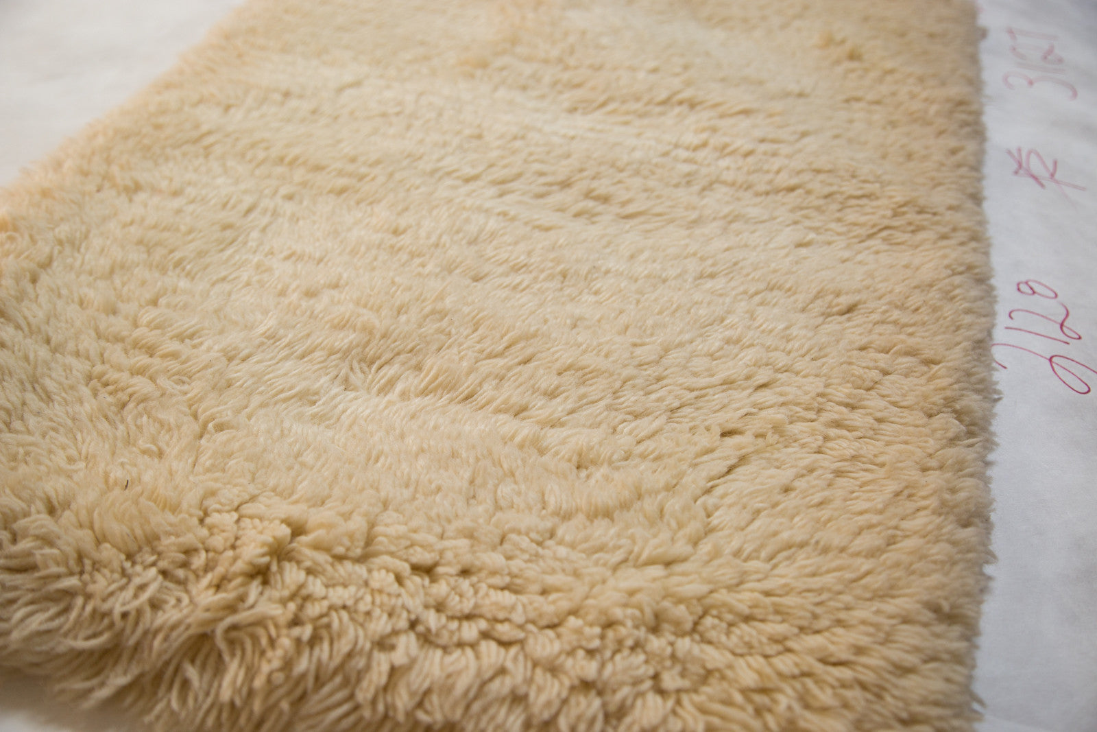 2x3 New Moroccan Shag Bath Mat // ONH Item 3042 Image 1