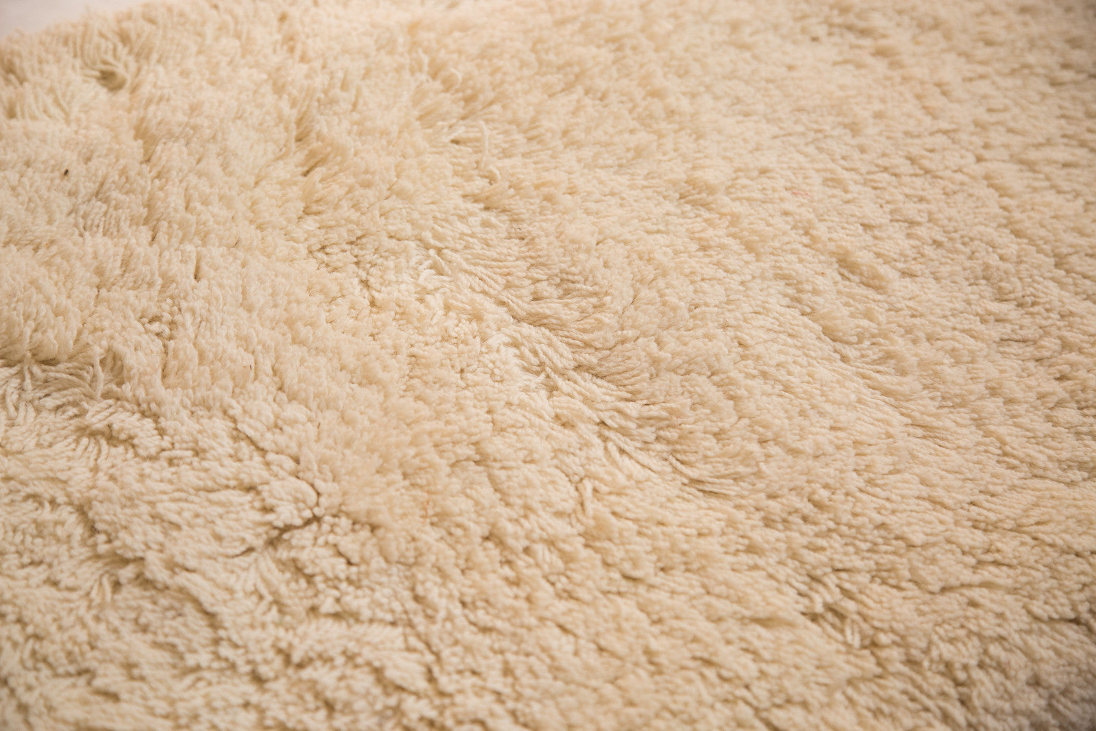 2x3 New Moroccan Shag Bath Mat // ONH Item 3045 Image 1