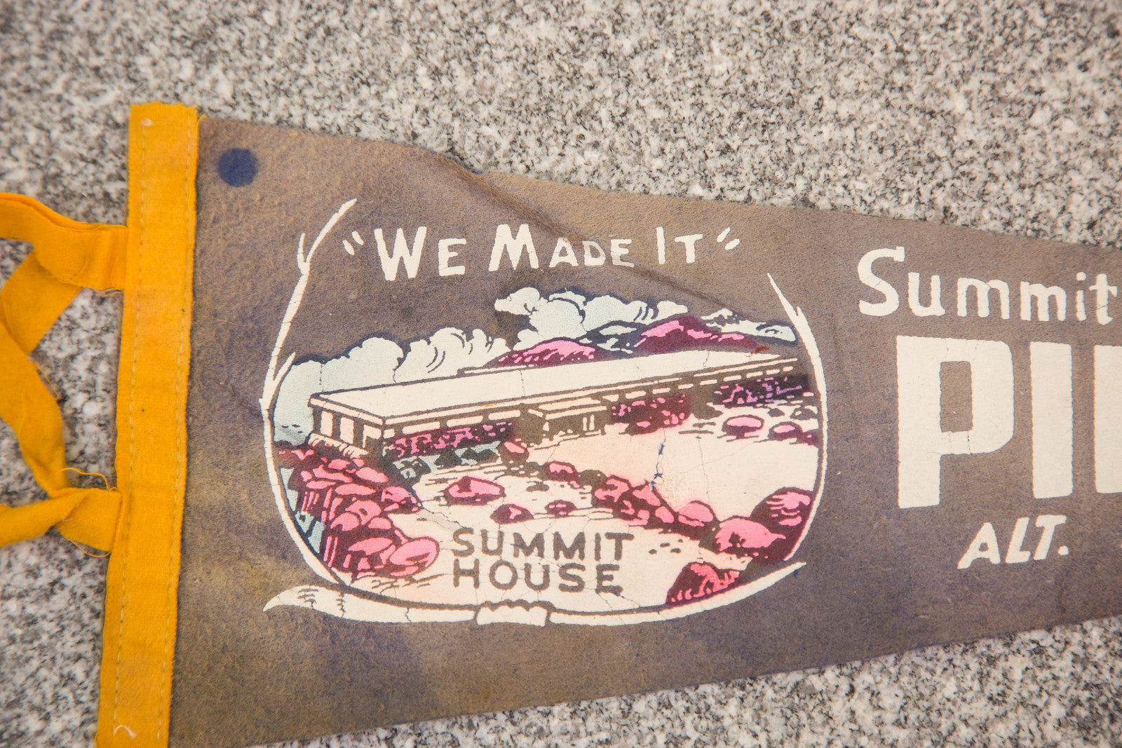 Summit of Pikes Peak Felt Flag // ONH Item 3081 Image 1