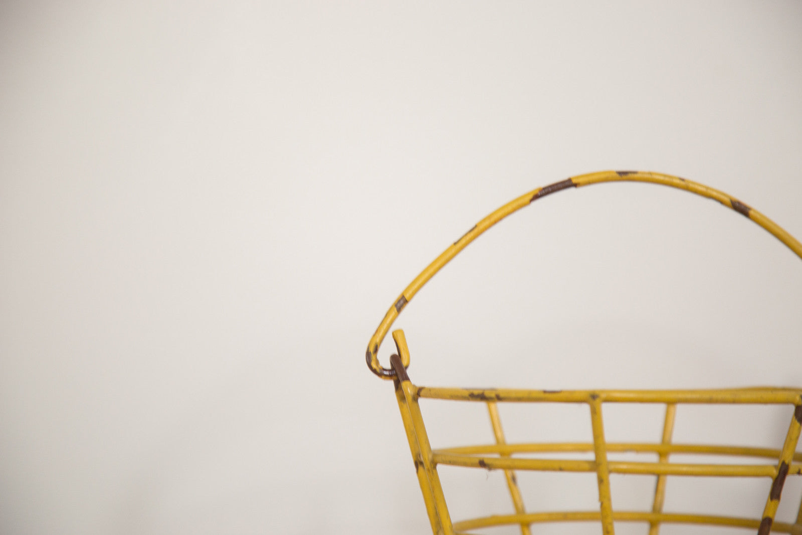 Small Vintage Yellow Egg Basket // ONH Item 3164 Image 1