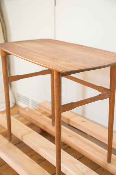 MCM Danish End Table // ONH Item 3189 Image 2