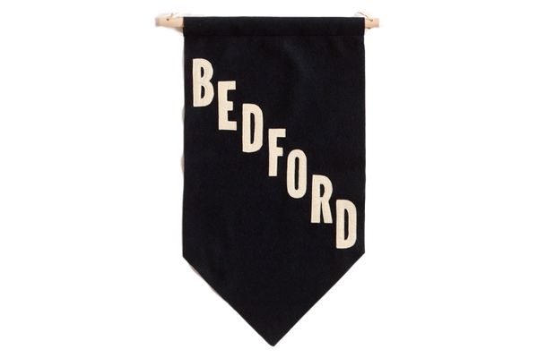 LG Bedford Felt Flag Banner // ONH Item 3225