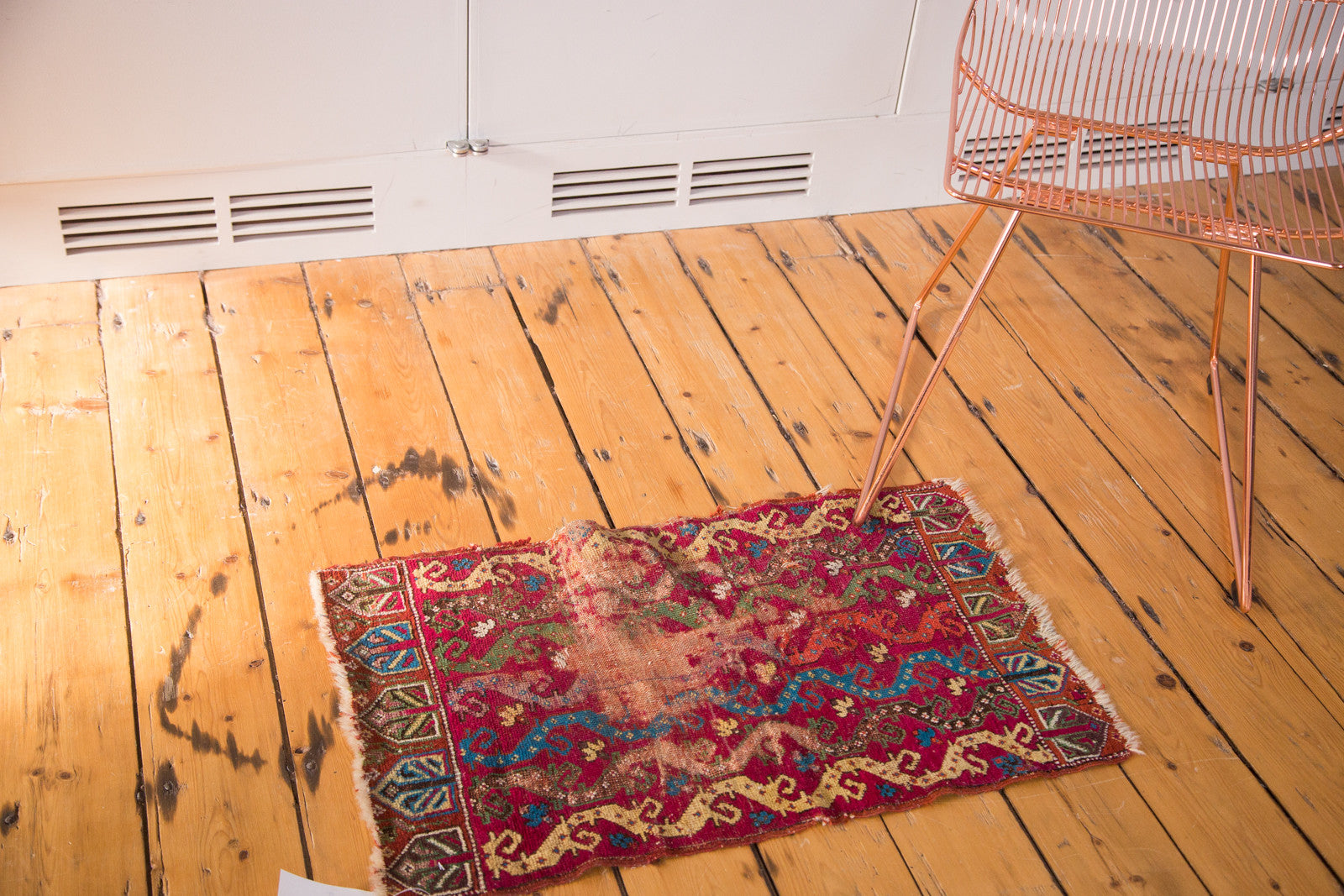 Antique Yastik Turkish Rug 1'7