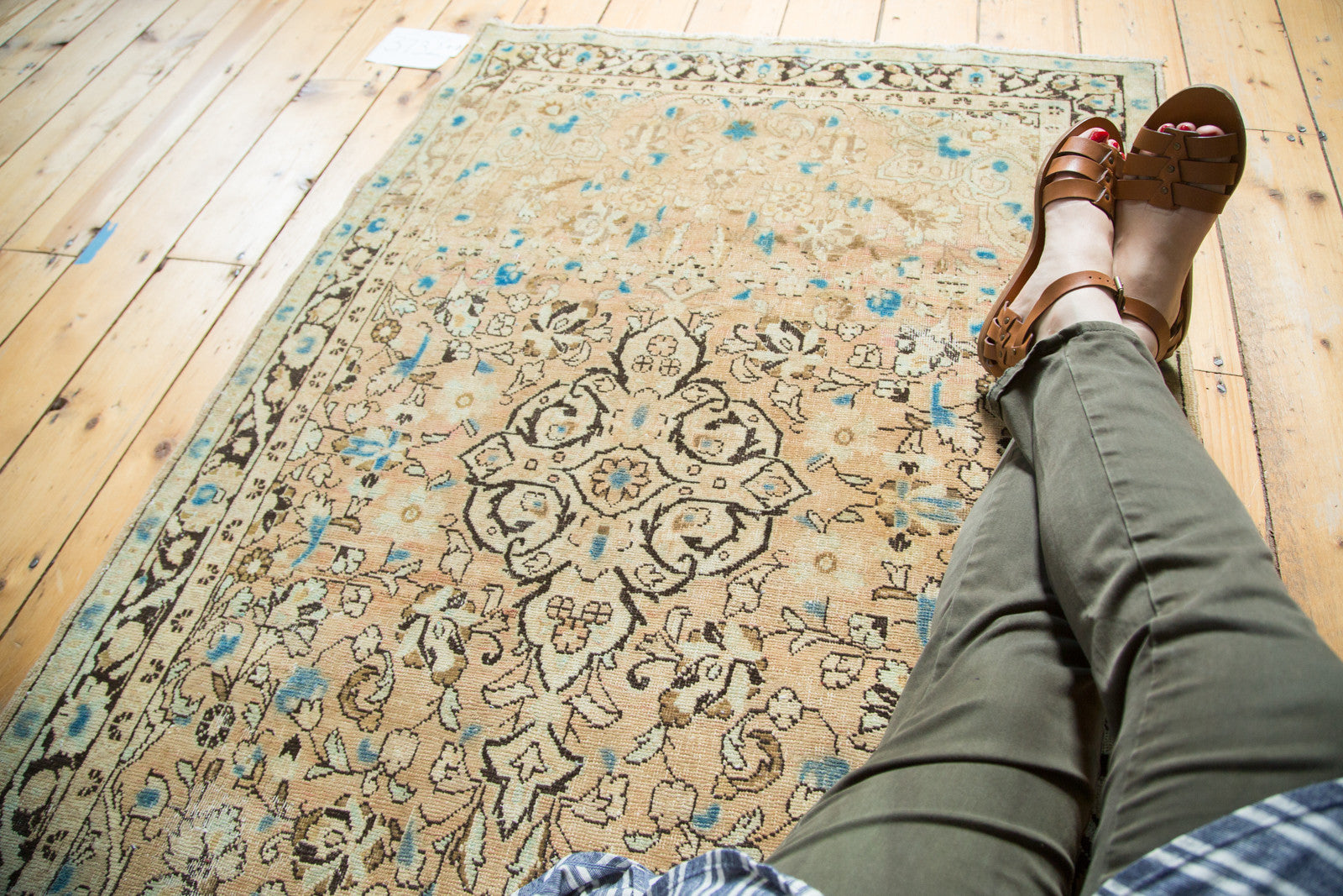 3.5x5 Vintage Sarouk Rug // ONH Item 3732 Image 1