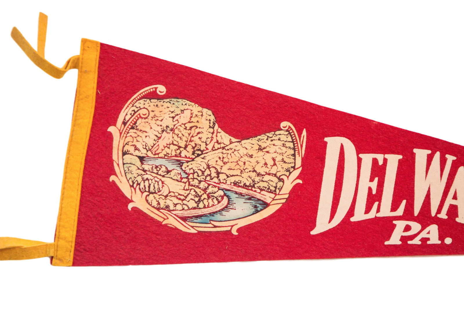 Del Water Gap PA Felt Flag // ONH Item 3826 Image 1