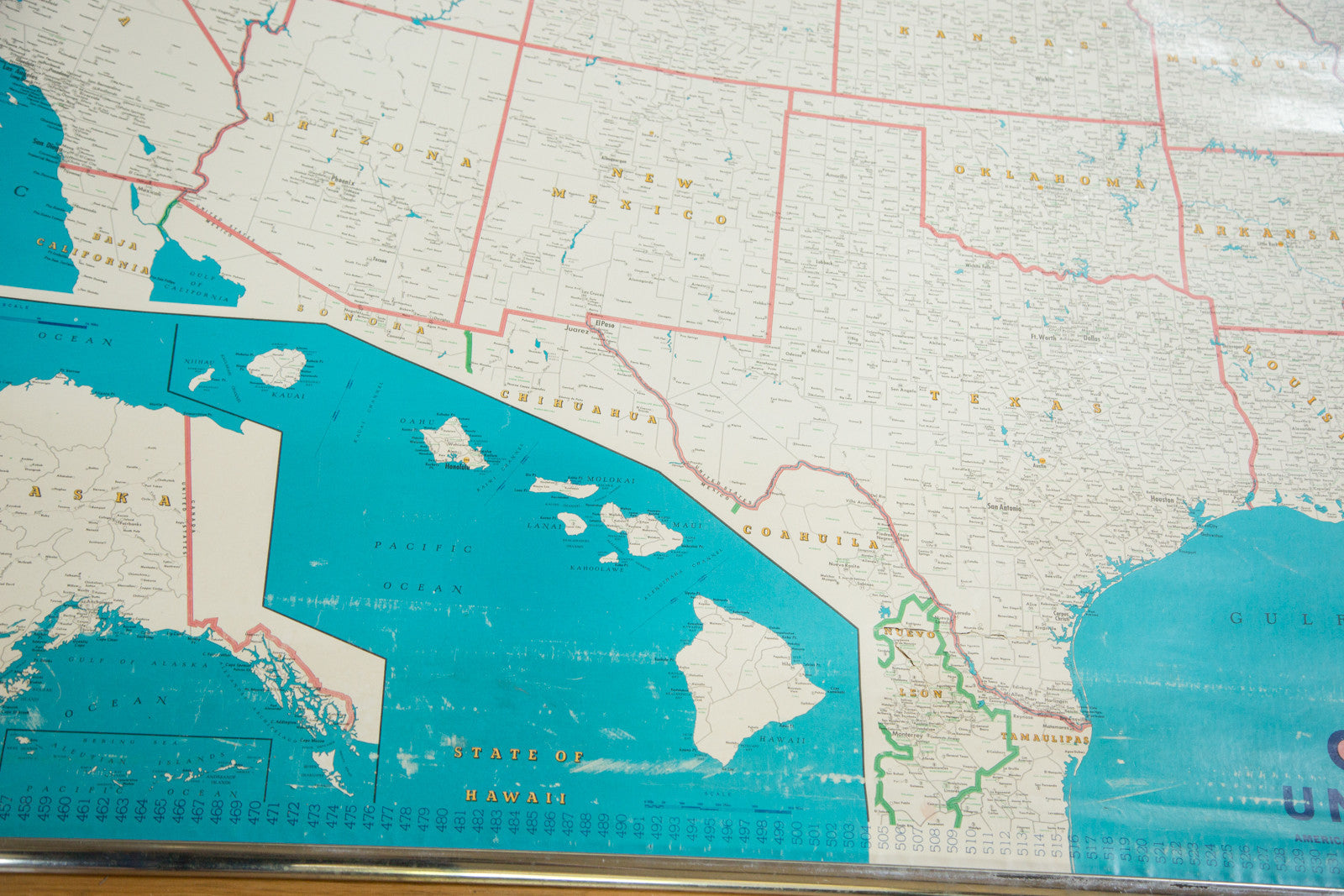 Vintage Hearne Brothers Usa Pull Down Map