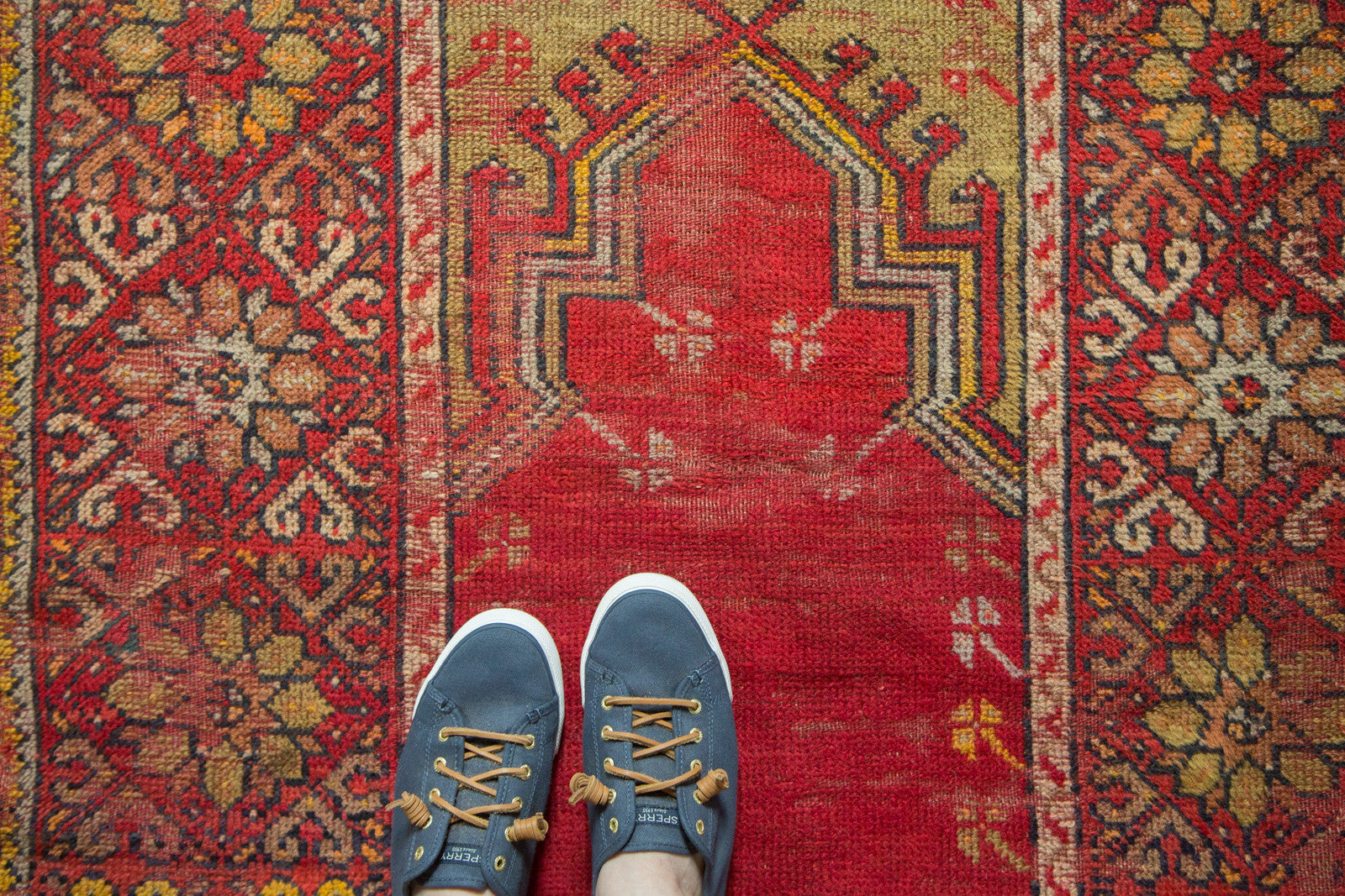 Vintage Mudjur Prayer Rug