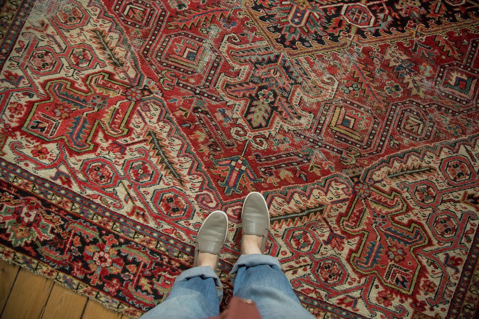  Vintage Heriz Carpet / Item 4082 image 2