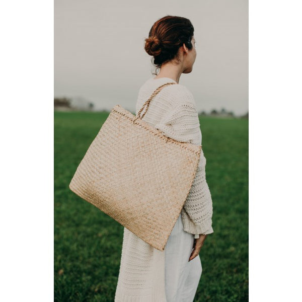 Square Seagrass Bag // ONH Item 4220