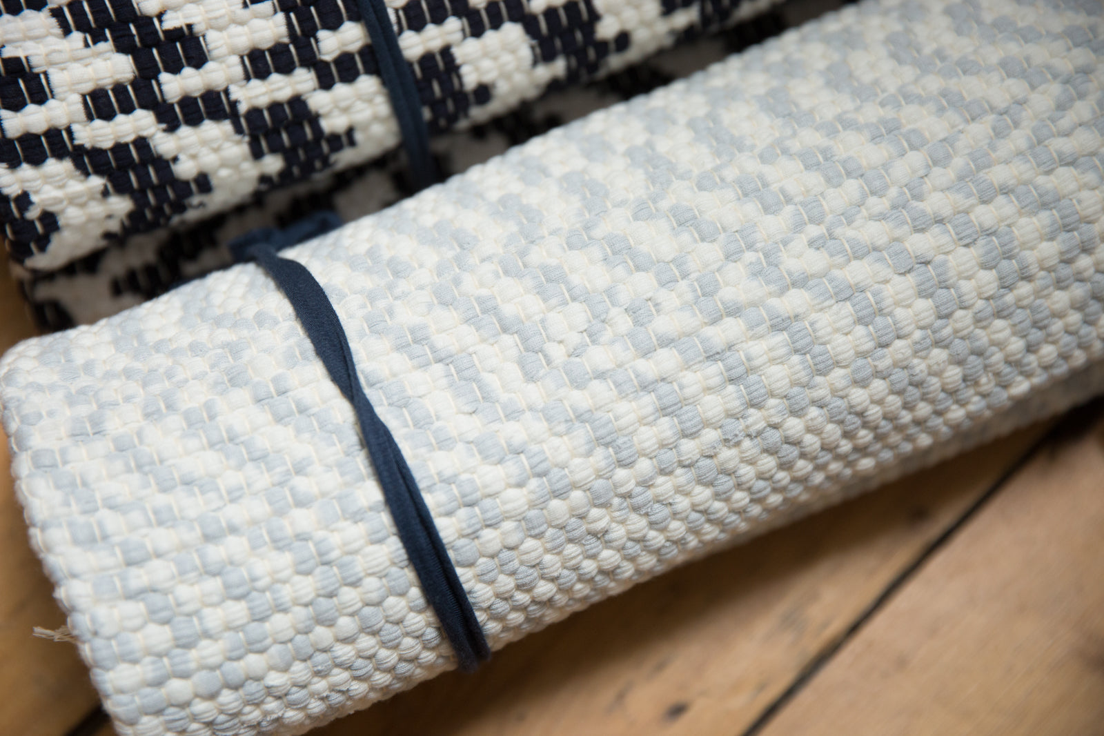 2.5x3 New Organic Cotton Rag Rug Grey and White