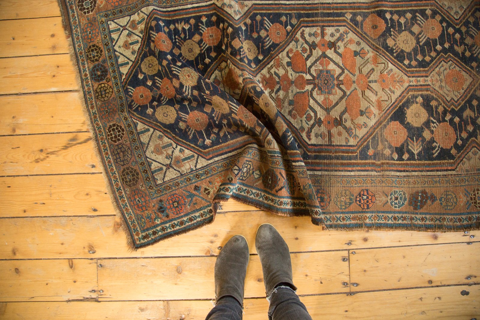 3.5x7.5 Antique Kamseh Rug Runner // ONH Item 4435 Image 1