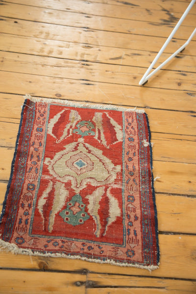 1.5x2 Antique Serapi Square Rug Mat // ONH Item 4512 Image 7