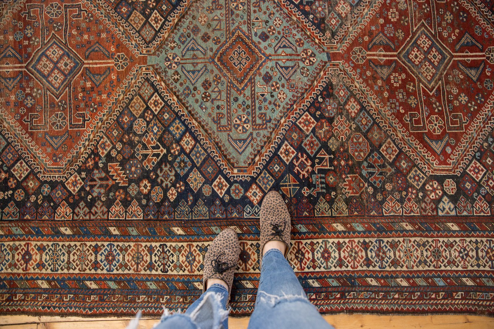 6x8.5 Antique Kamseh Carpet // ONH Item 4611 Image 1