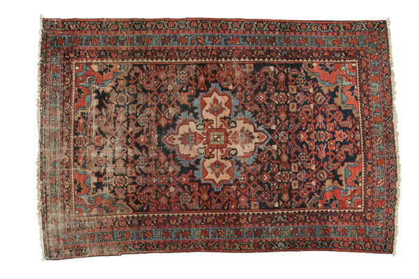 4'7" x 6'9" Vintage Malayer Rug / Item 4934 image 1