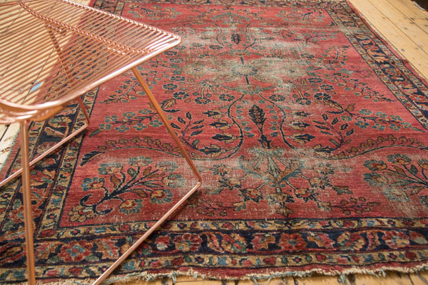 Antique Lilihan Square Rug